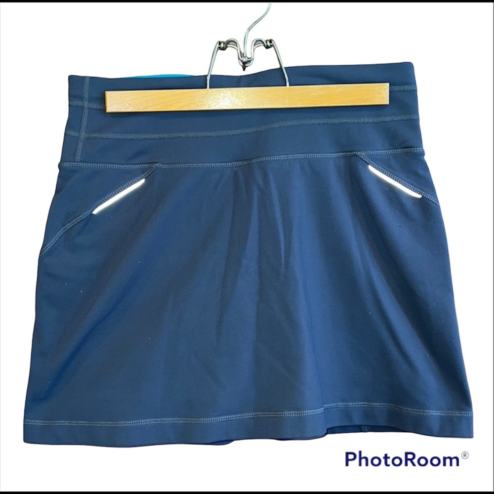 Athleta Gray Tennis Skort/Skirt Size Small TALL
